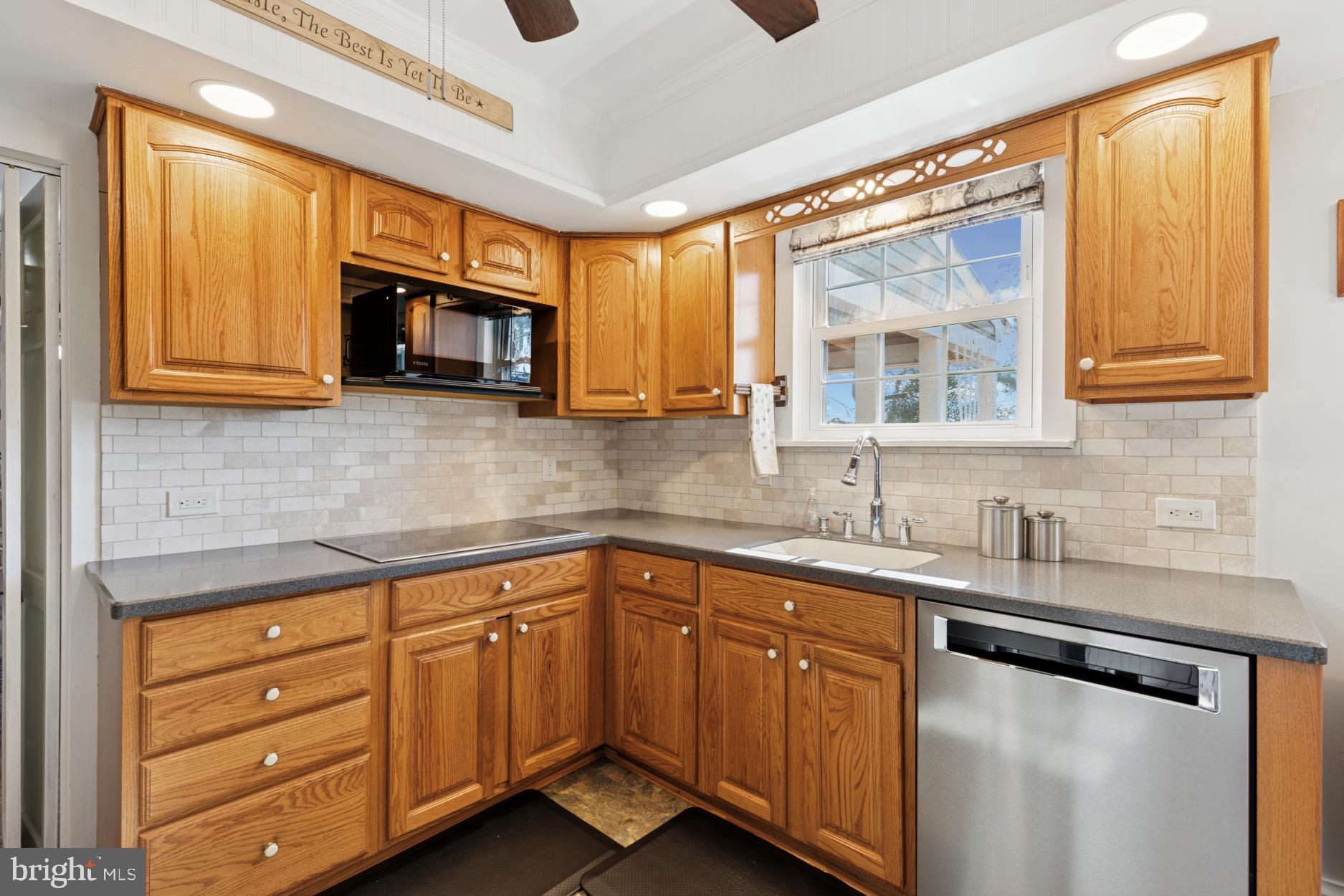 OAK HILL - Residential