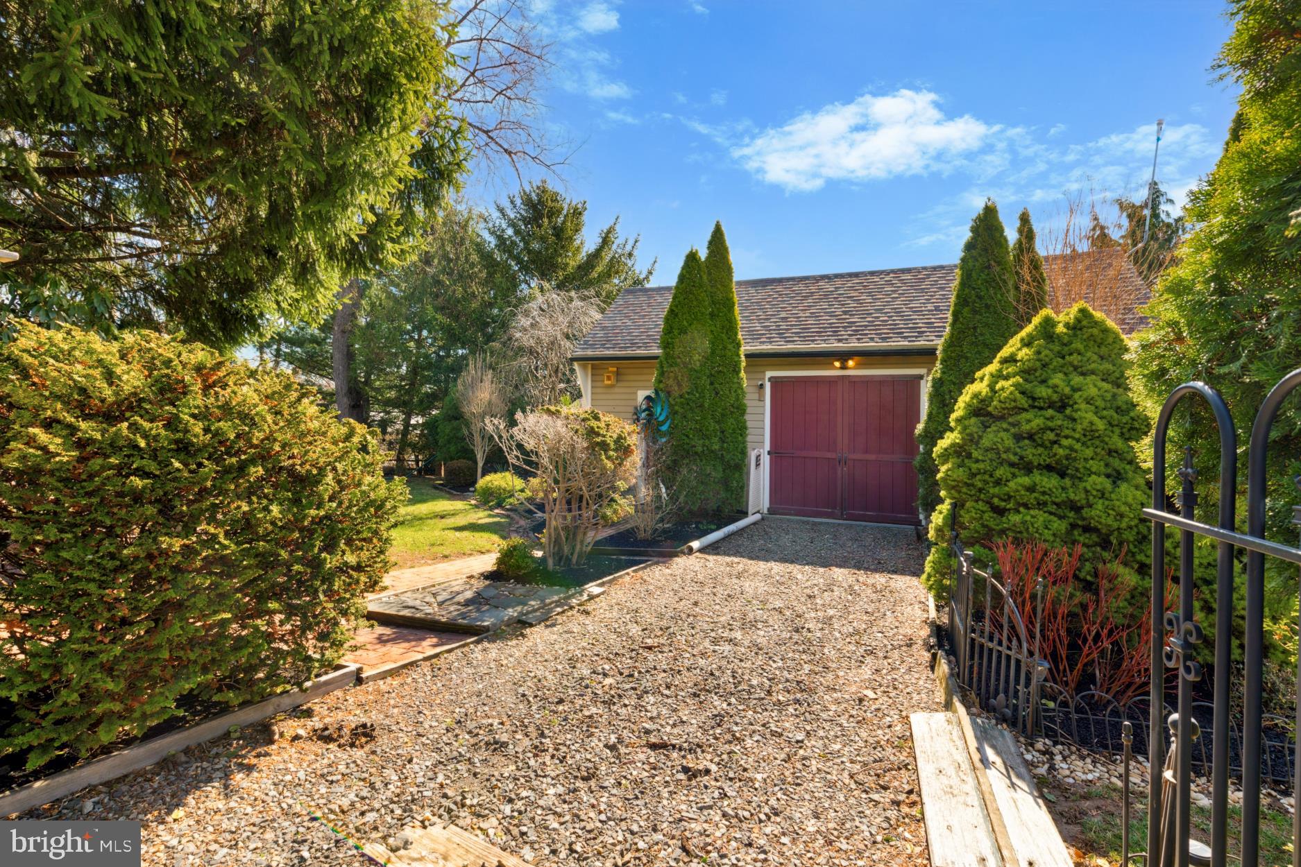 OAK HILL - Residential