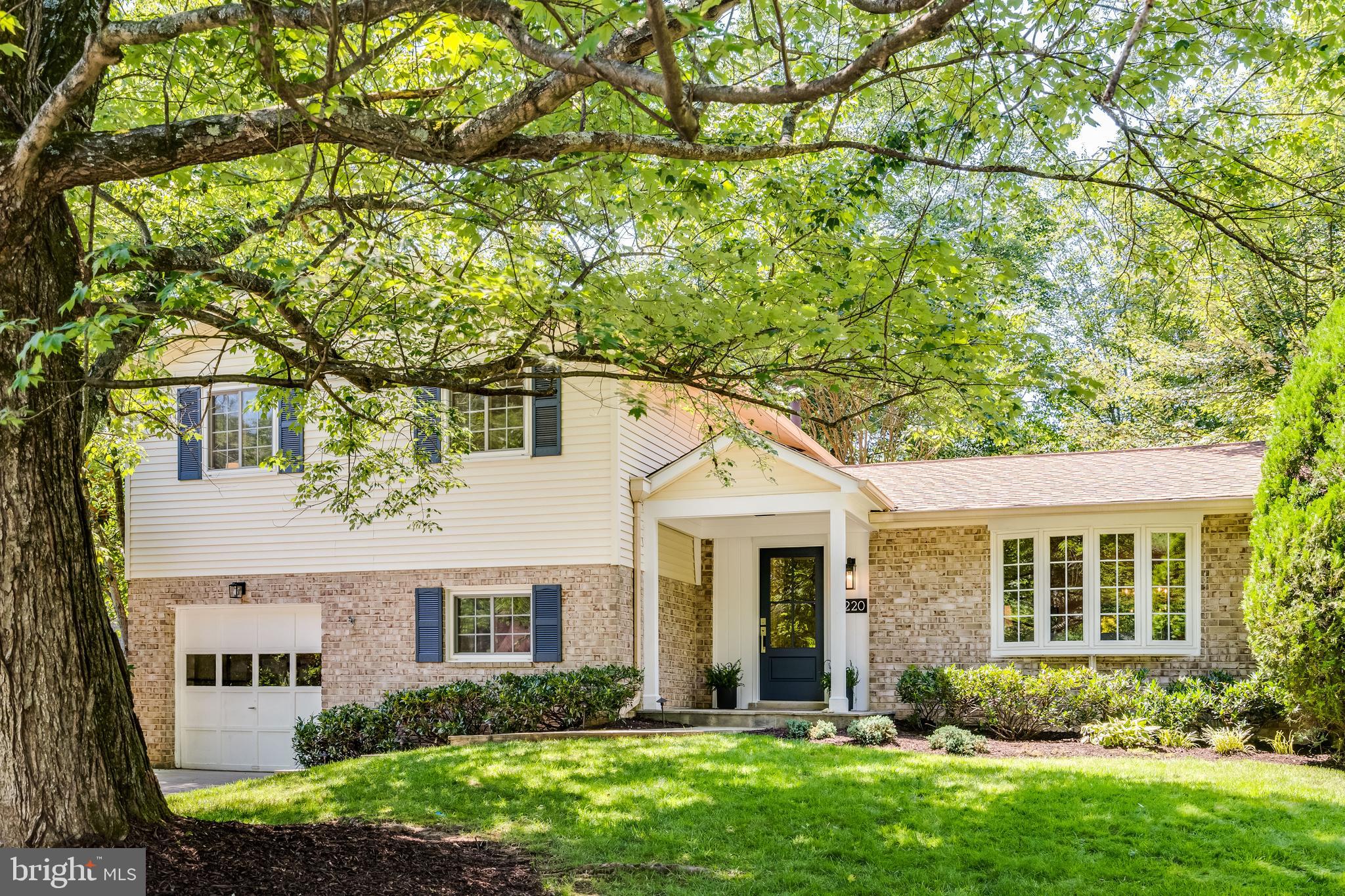 5220 GAINSBOROUGH DRIVE