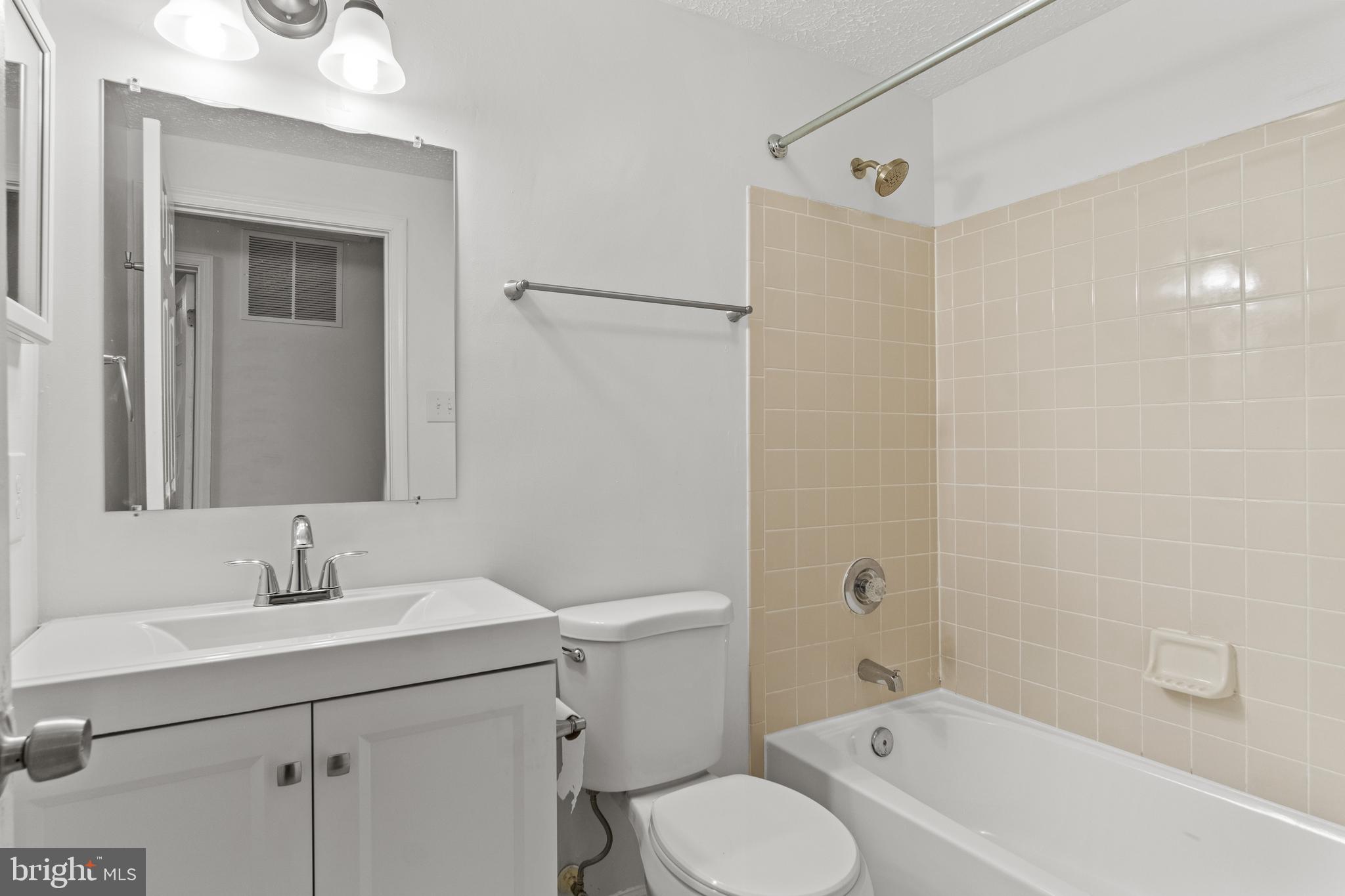 SHIPLEY MEADOWS - Residential