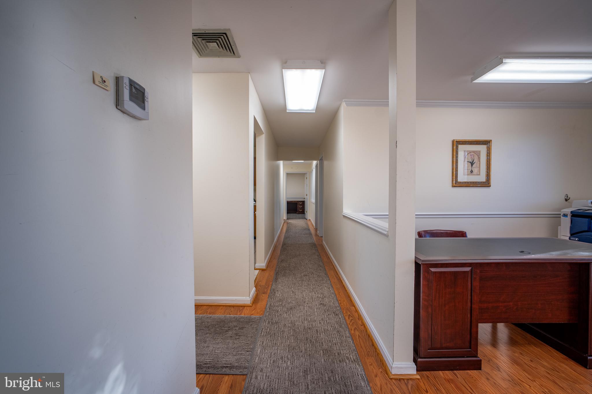 FAIR OAKS SQUARE - Commercial Sale