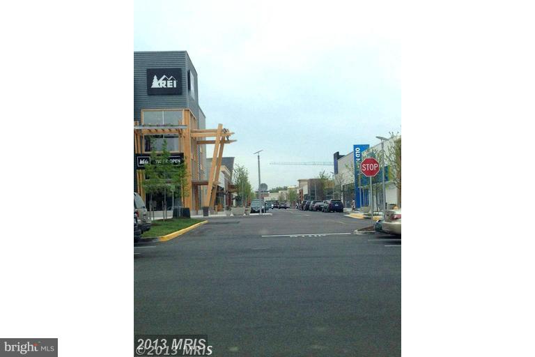 POTOMAC CLUB - Residential Lease