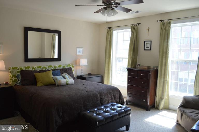 POTOMAC CLUB - Residential Lease