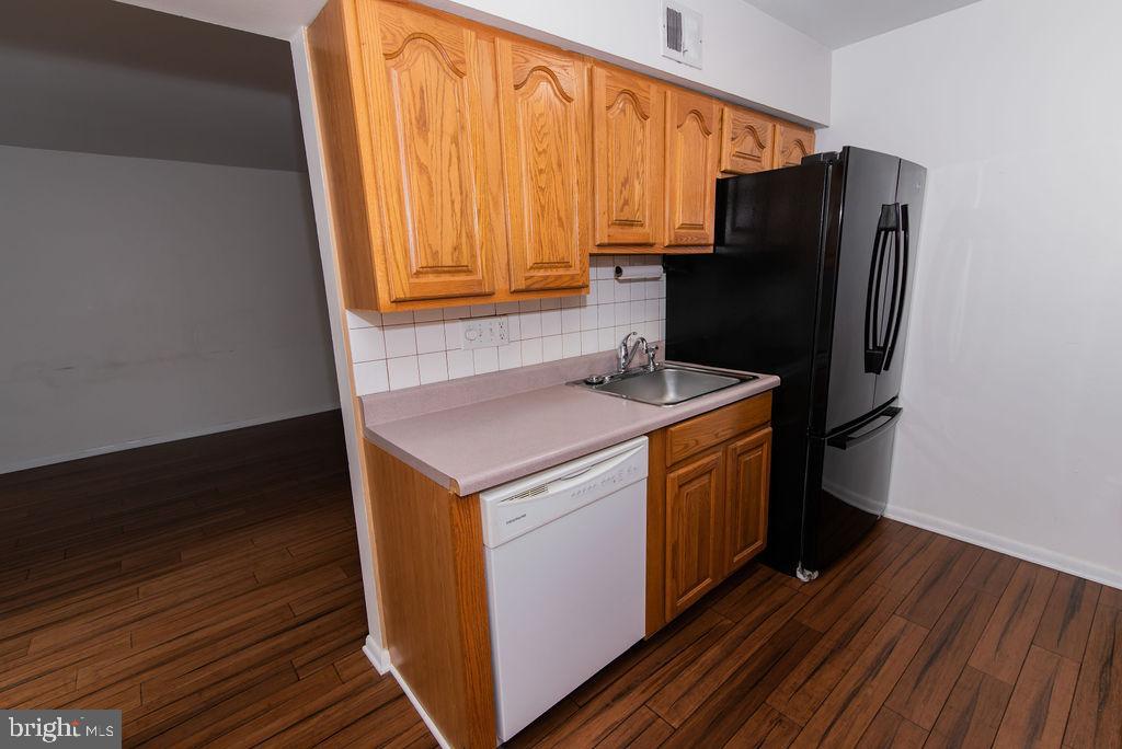ROXBOROUGH - Residential