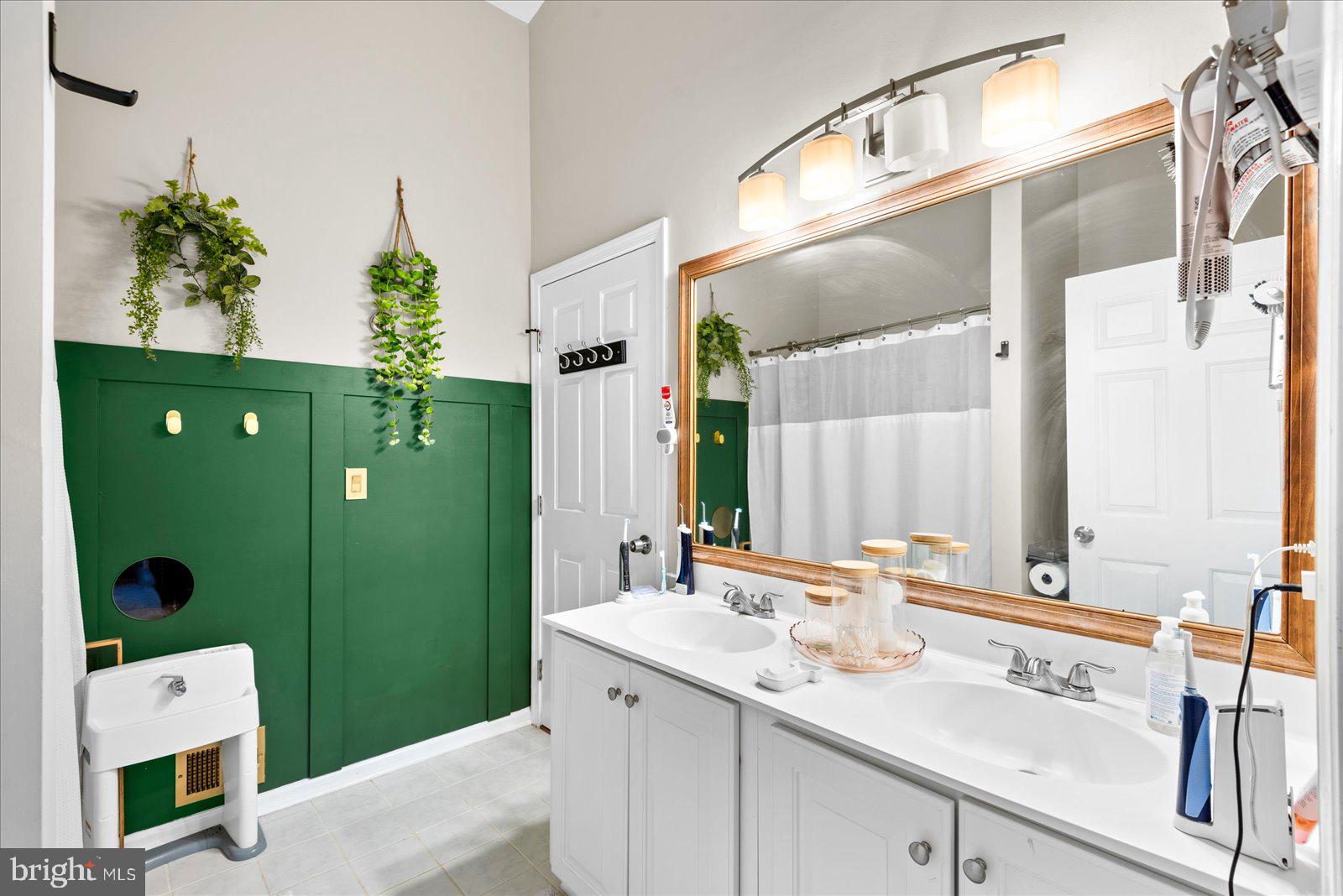 ASHLAND - Residential Lease