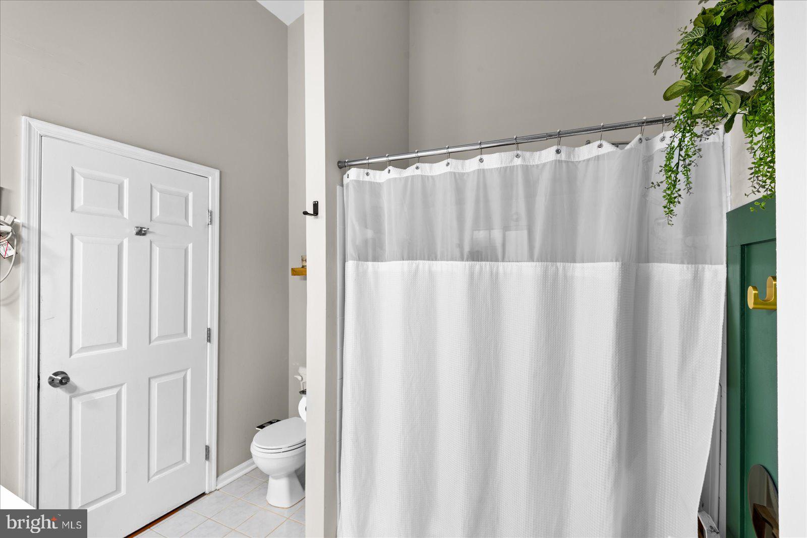 ASHLAND - Residential Lease