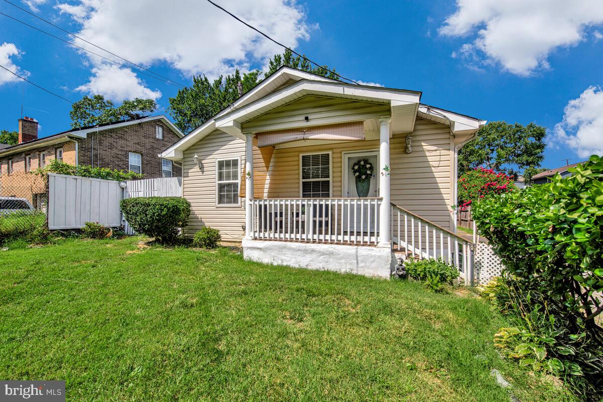 1106 CYPRESSTREE DRIVE