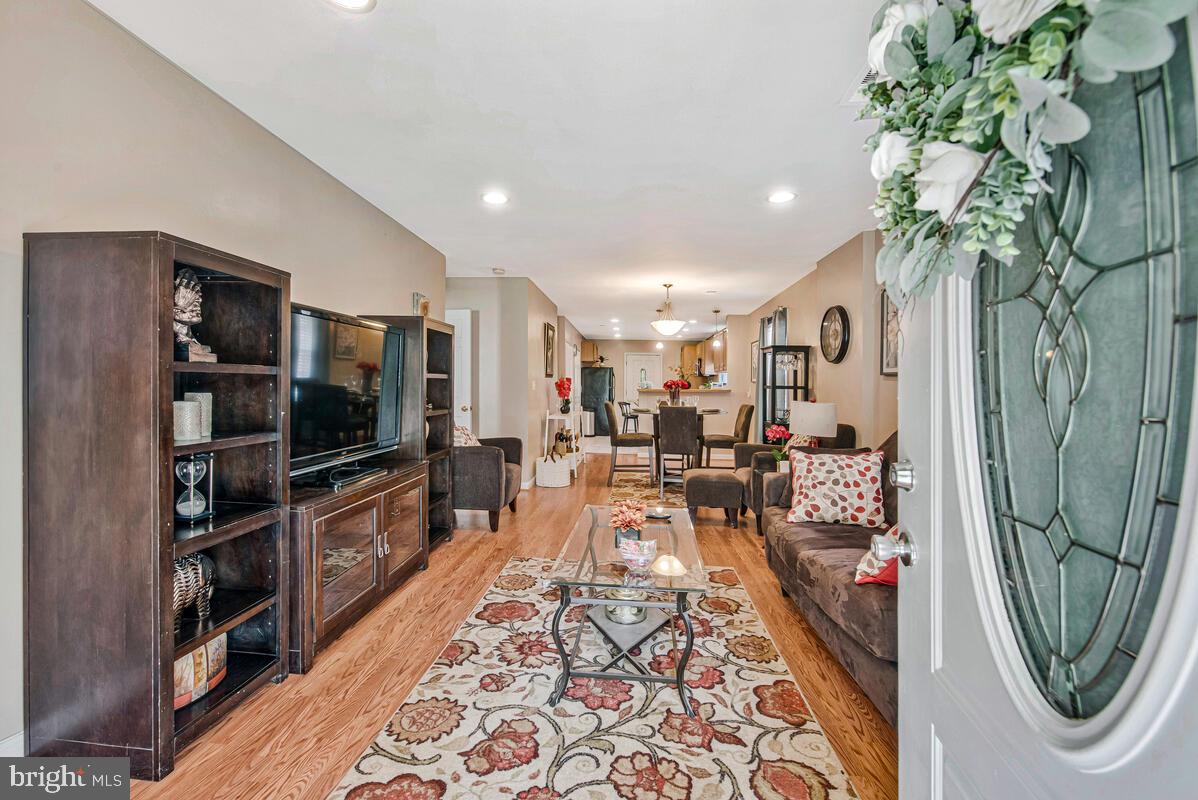 1106 CYPRESSTREE DRIVE