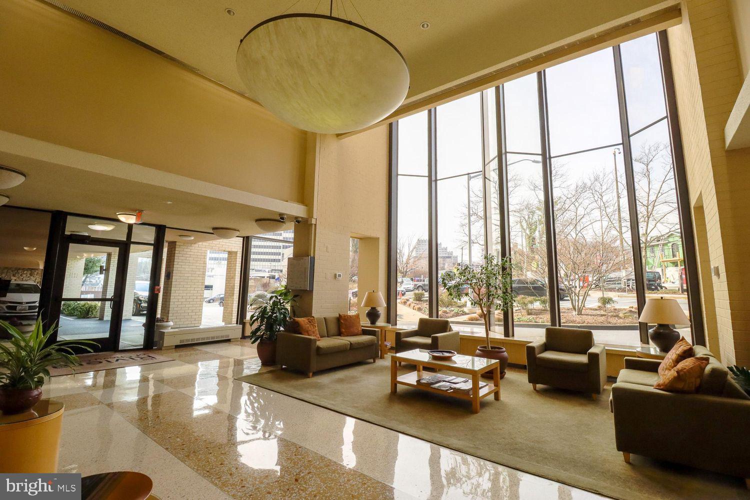 RIVIERA OF CHEVY CHASE - Residential