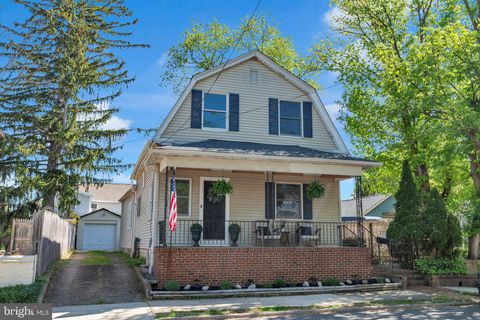 Homes For Sale - 337 Willow Street<br/> BORDENTOWN, NJ 08505