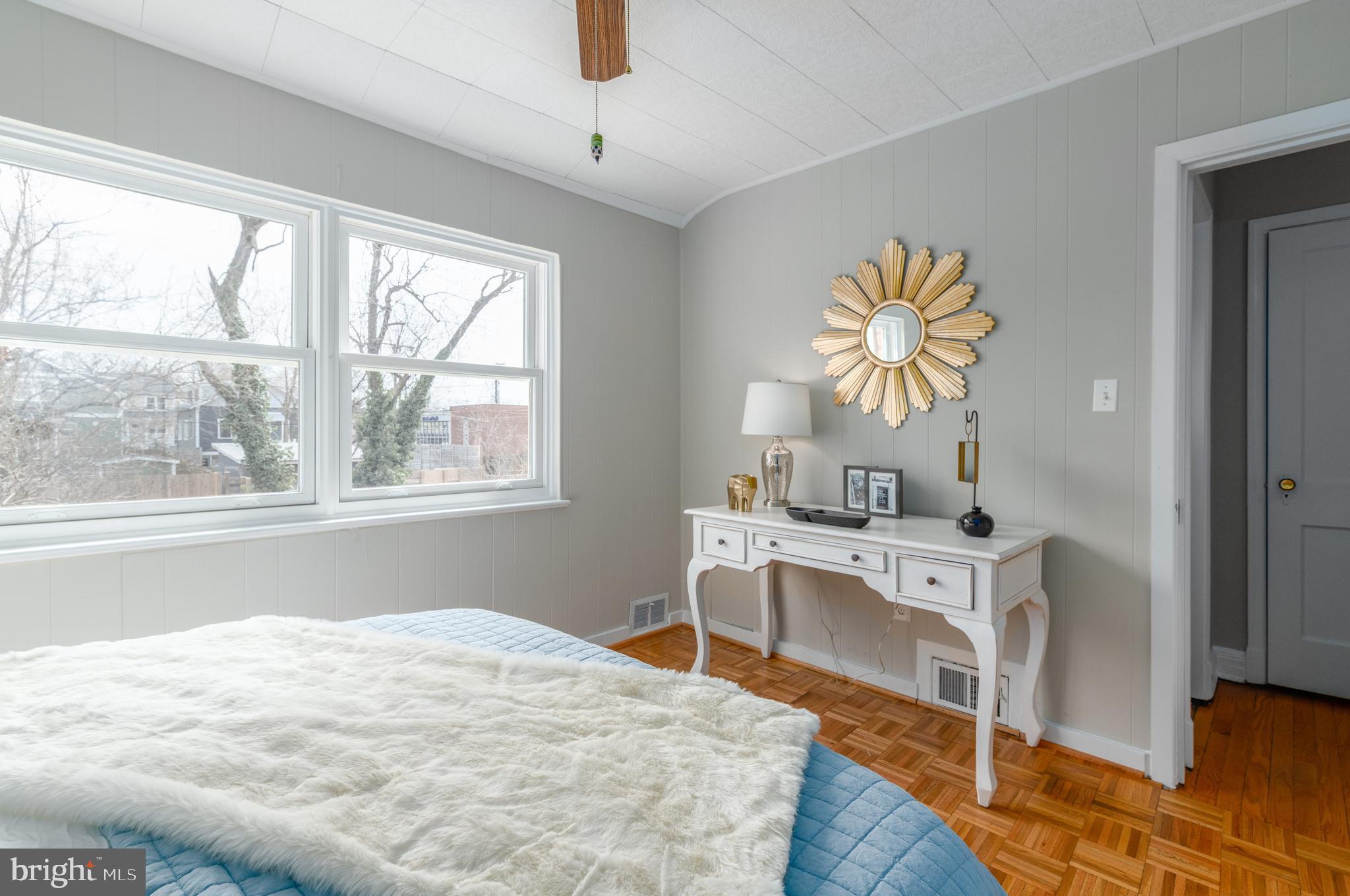 DEL RAY - Residential