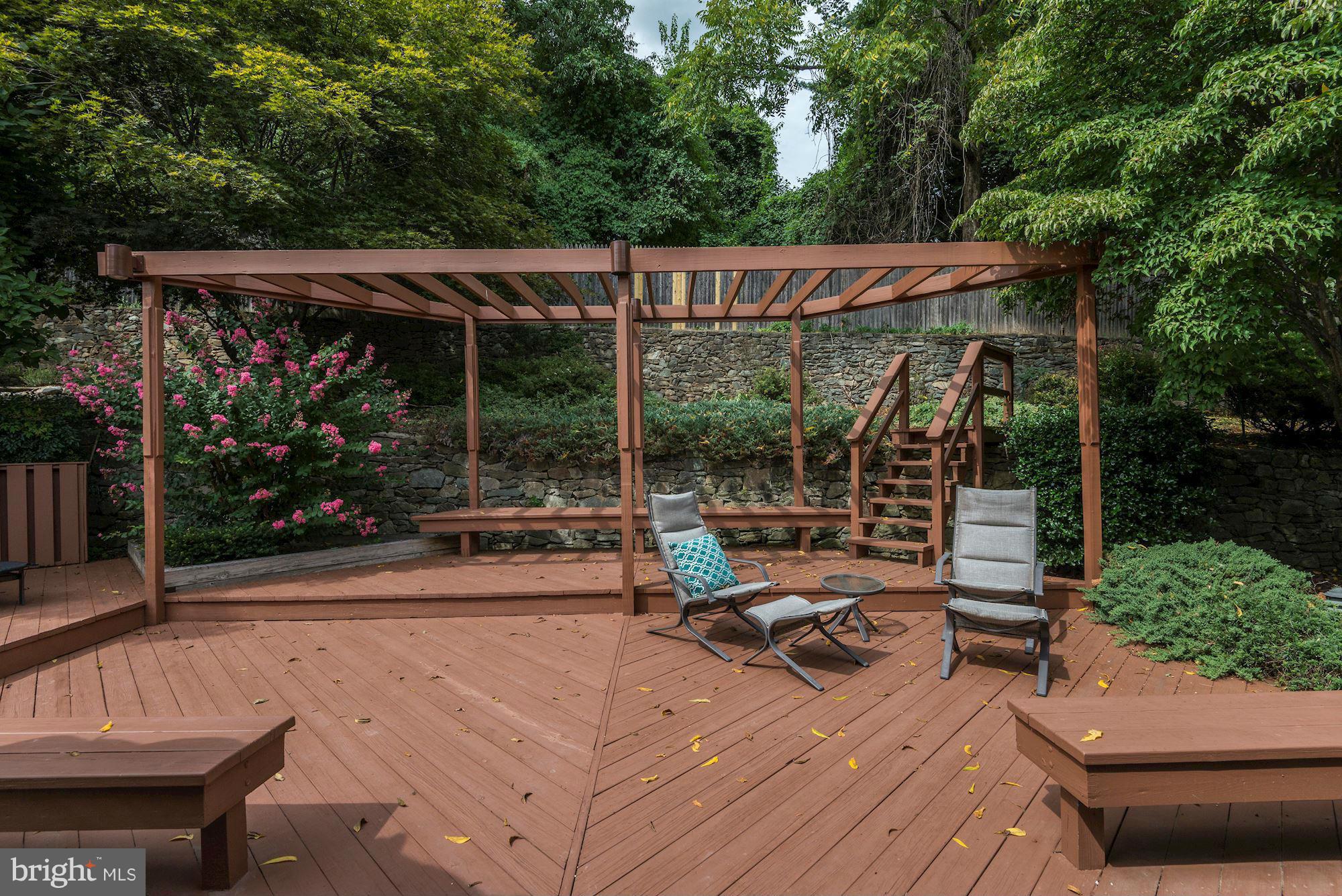 INVERNESS FOREST - Residential