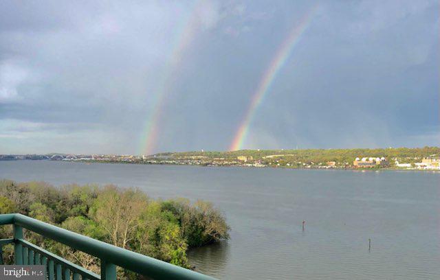 MARINA TOWERS - Residential