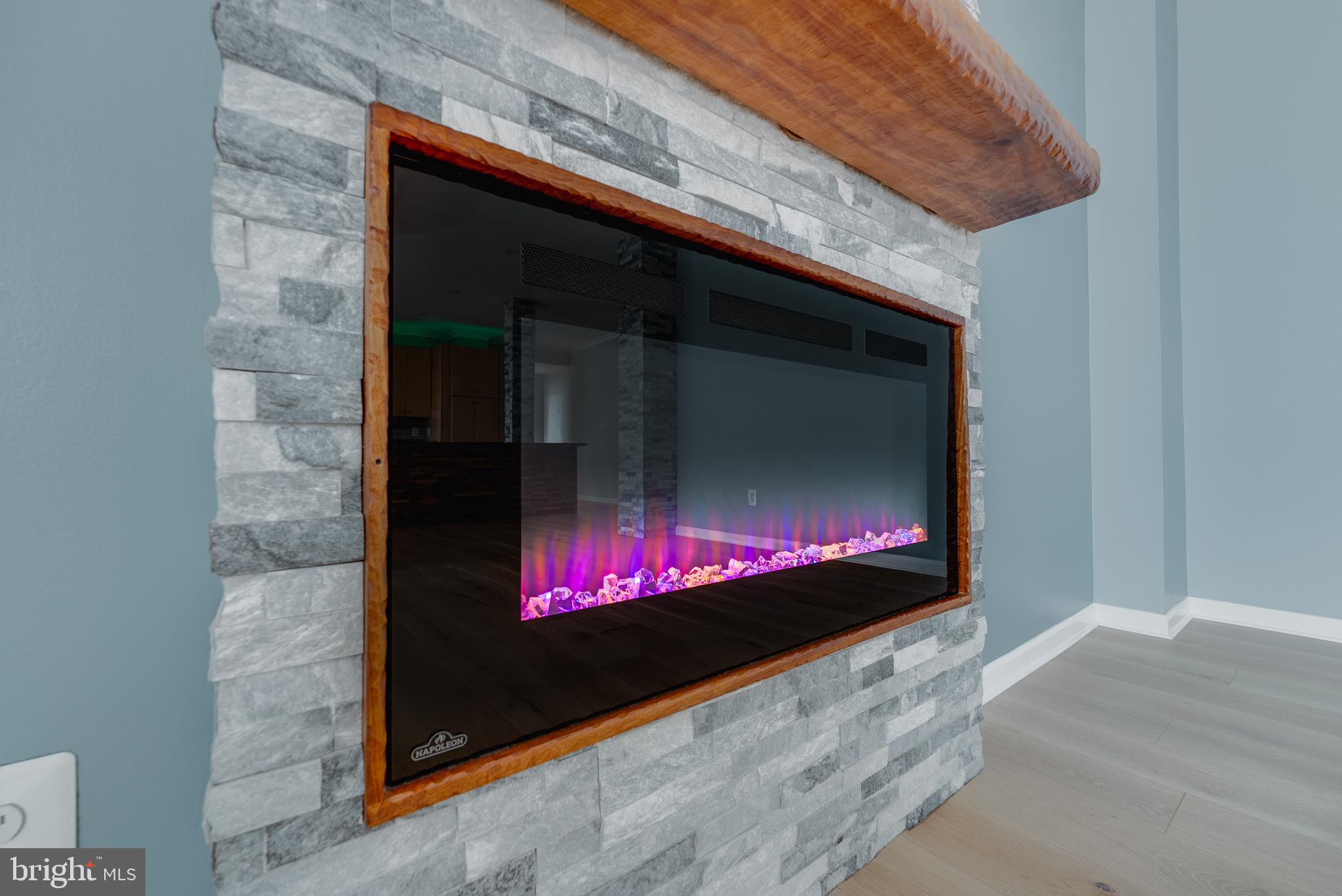 MARINA TOWERS - Residential