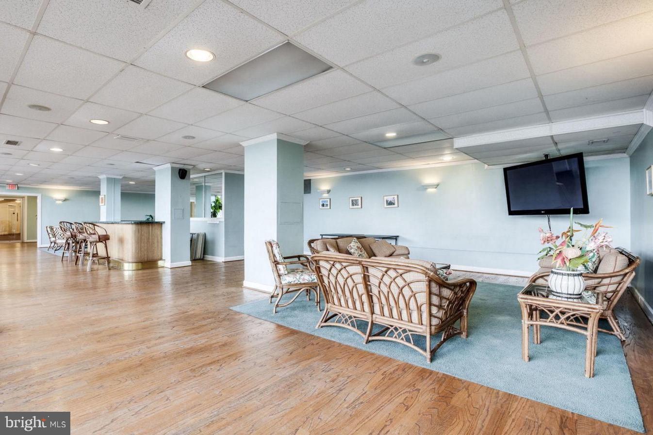 MARINA TOWERS - Residential