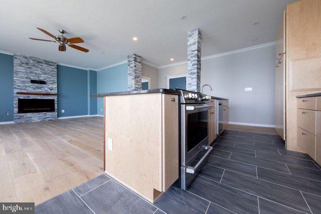 MARINA TOWERS - Residential