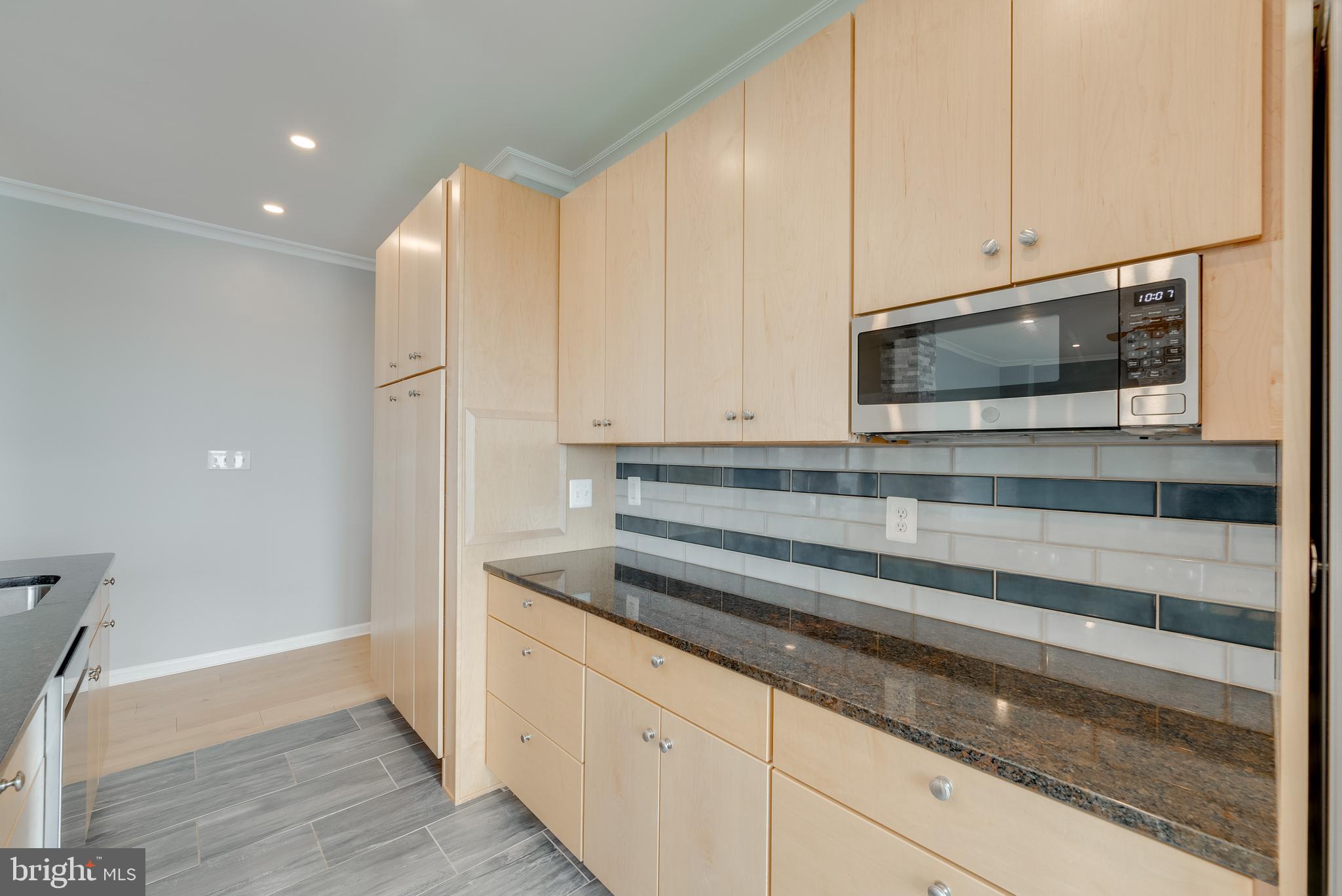 MARINA TOWERS - Residential