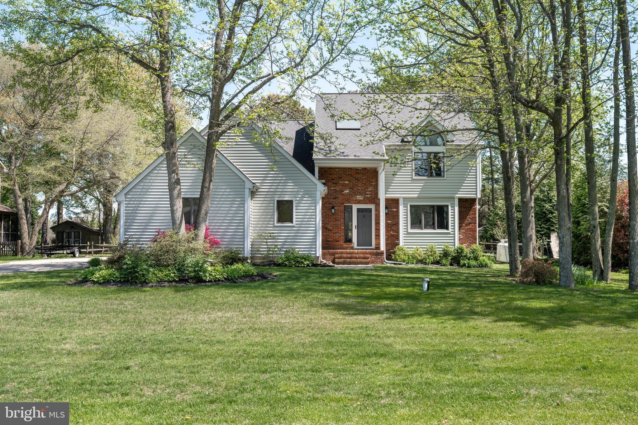 QUEEN ANNE COLONY - Residential