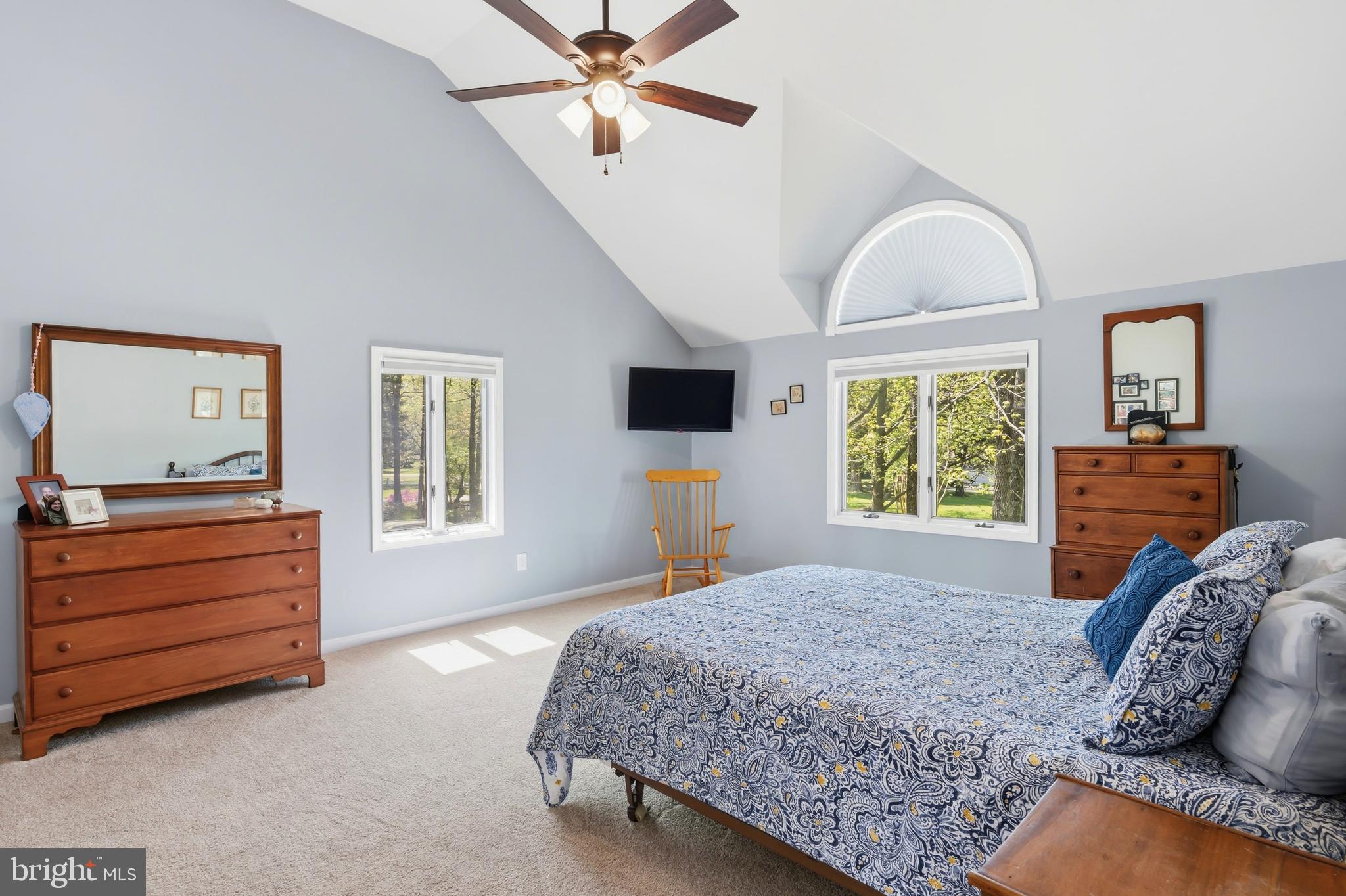 QUEEN ANNE COLONY - Residential