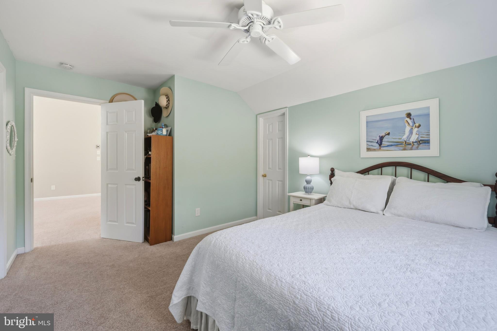 QUEEN ANNE COLONY - Residential