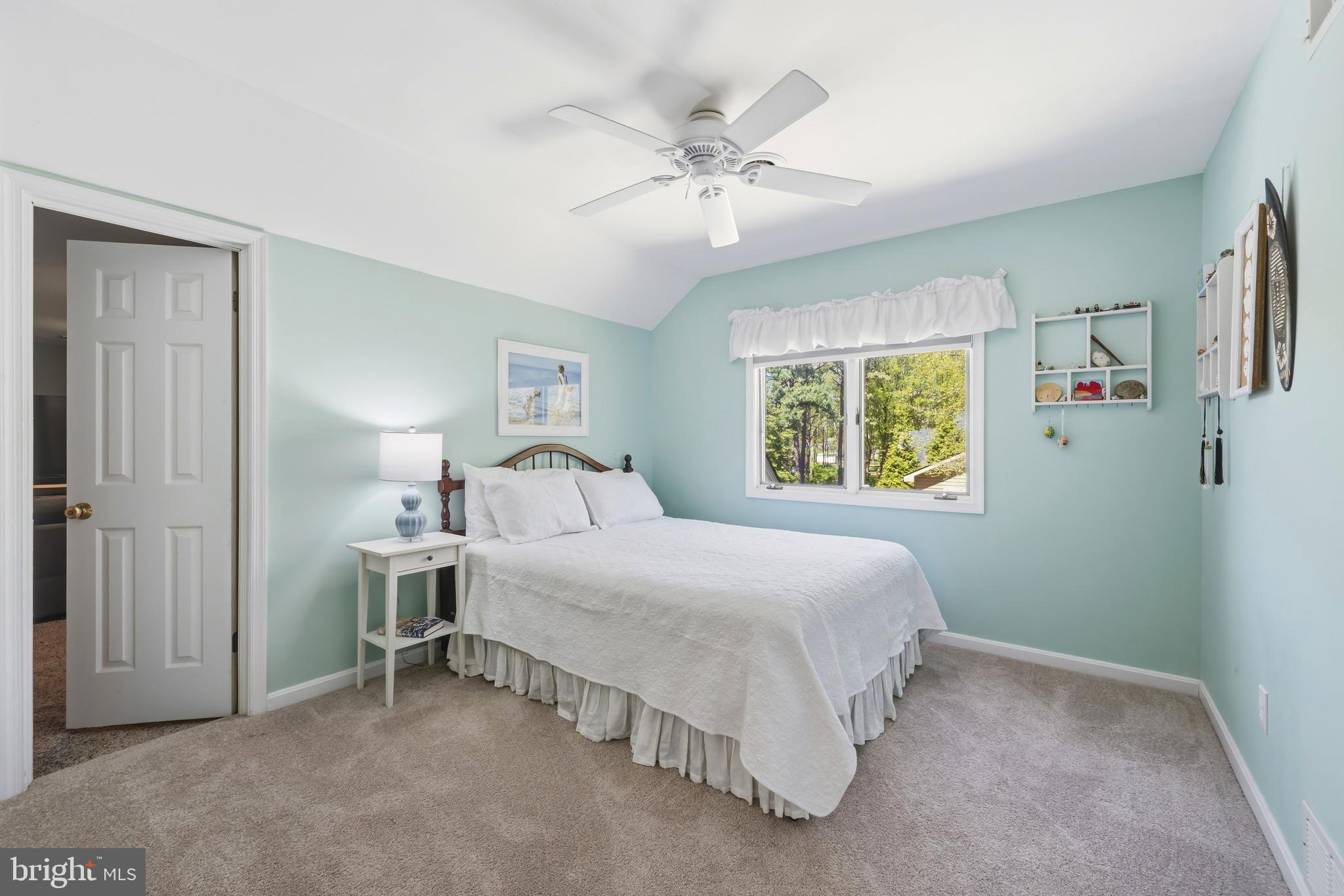 QUEEN ANNE COLONY - Residential