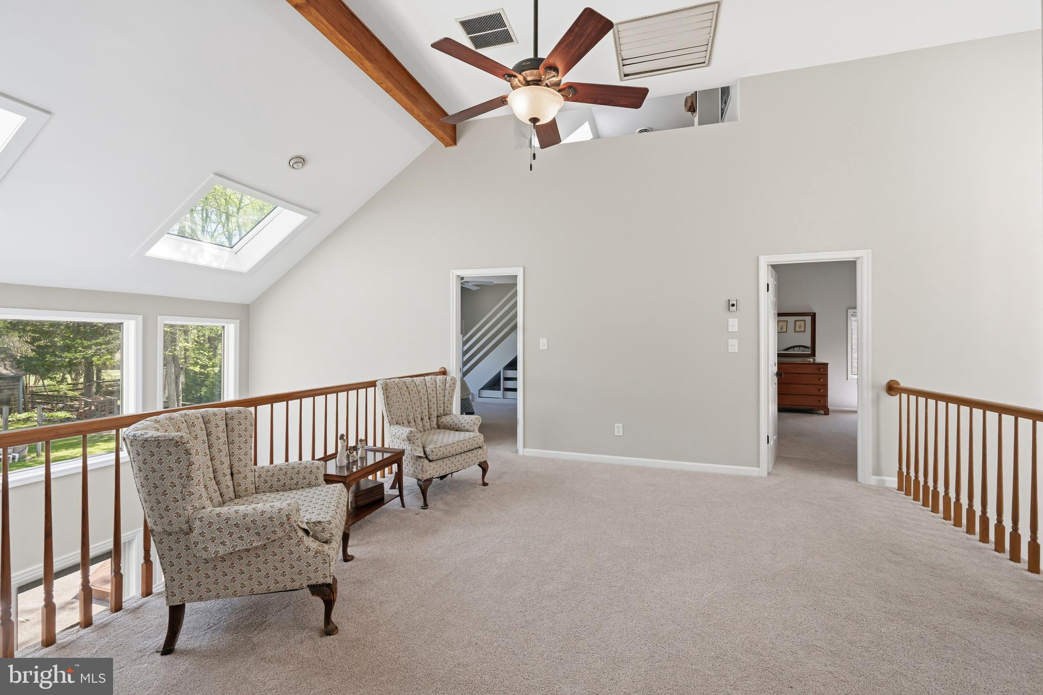 QUEEN ANNE COLONY - Residential