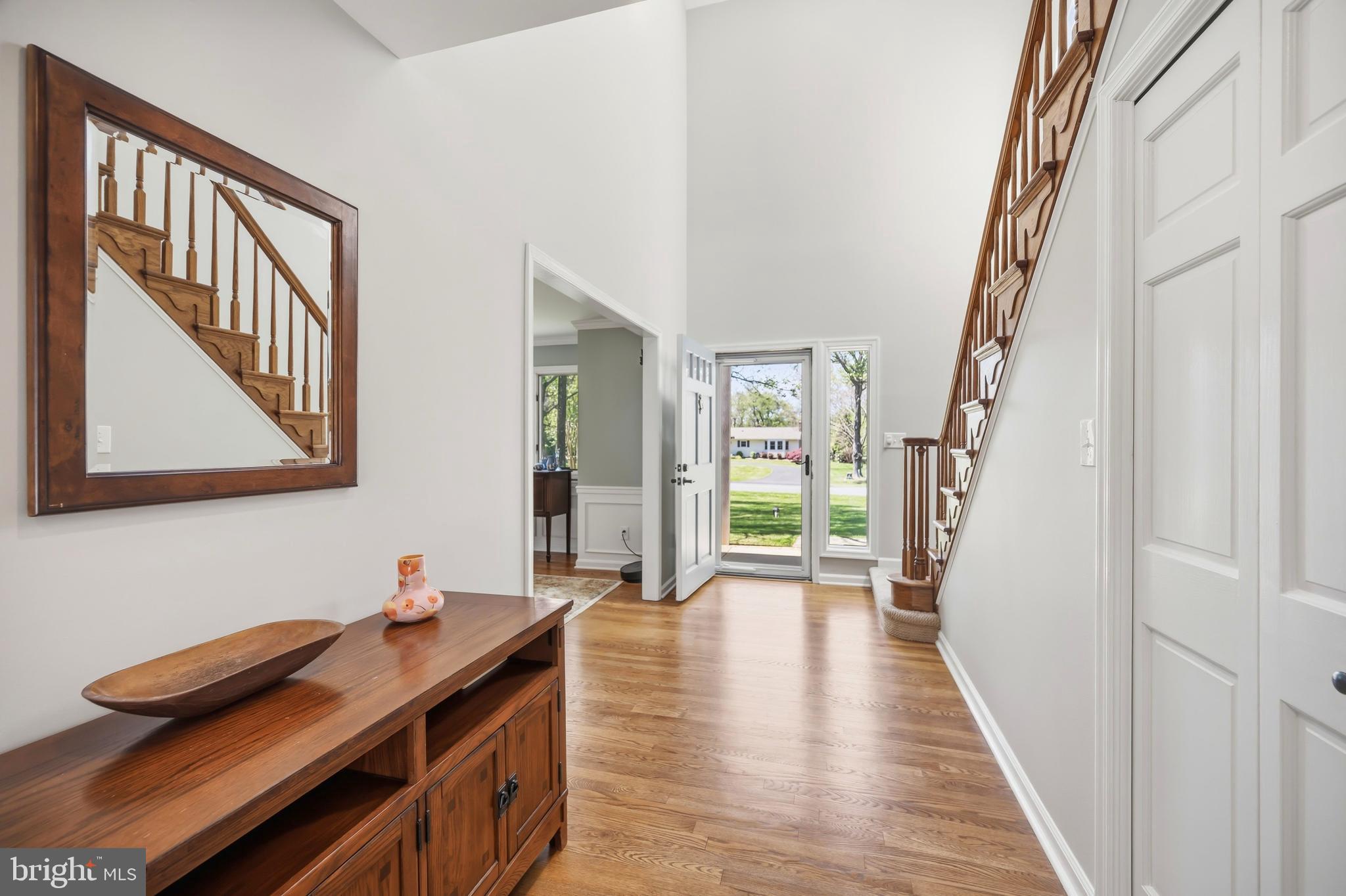 QUEEN ANNE COLONY - Residential