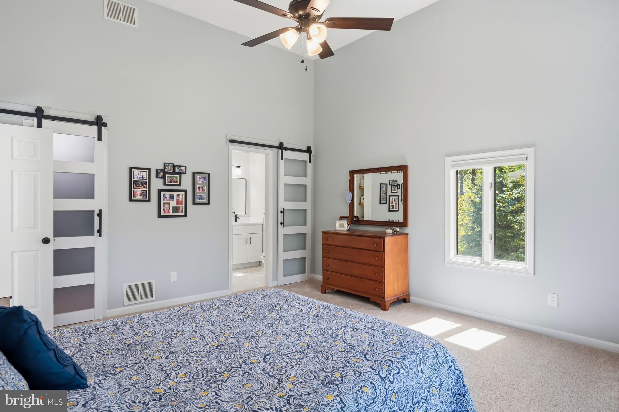 QUEEN ANNE COLONY - Residential