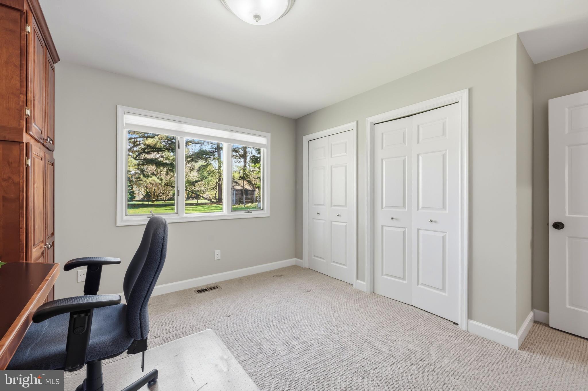 QUEEN ANNE COLONY - Residential