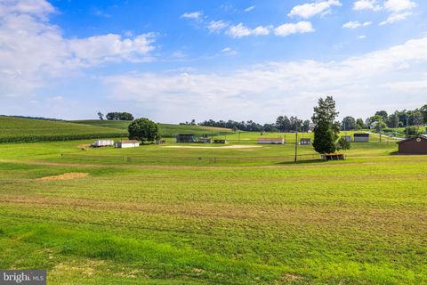 Tiny photo for 4300 Brent Drive, SPRING GROVE, PA 17362 (MLS # PAYK2098582)