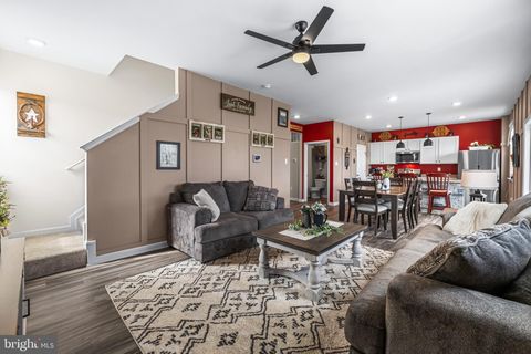 Tiny photo for 4300 Brent Drive, SPRING GROVE, PA 17362 (MLS # PAYK2098582)