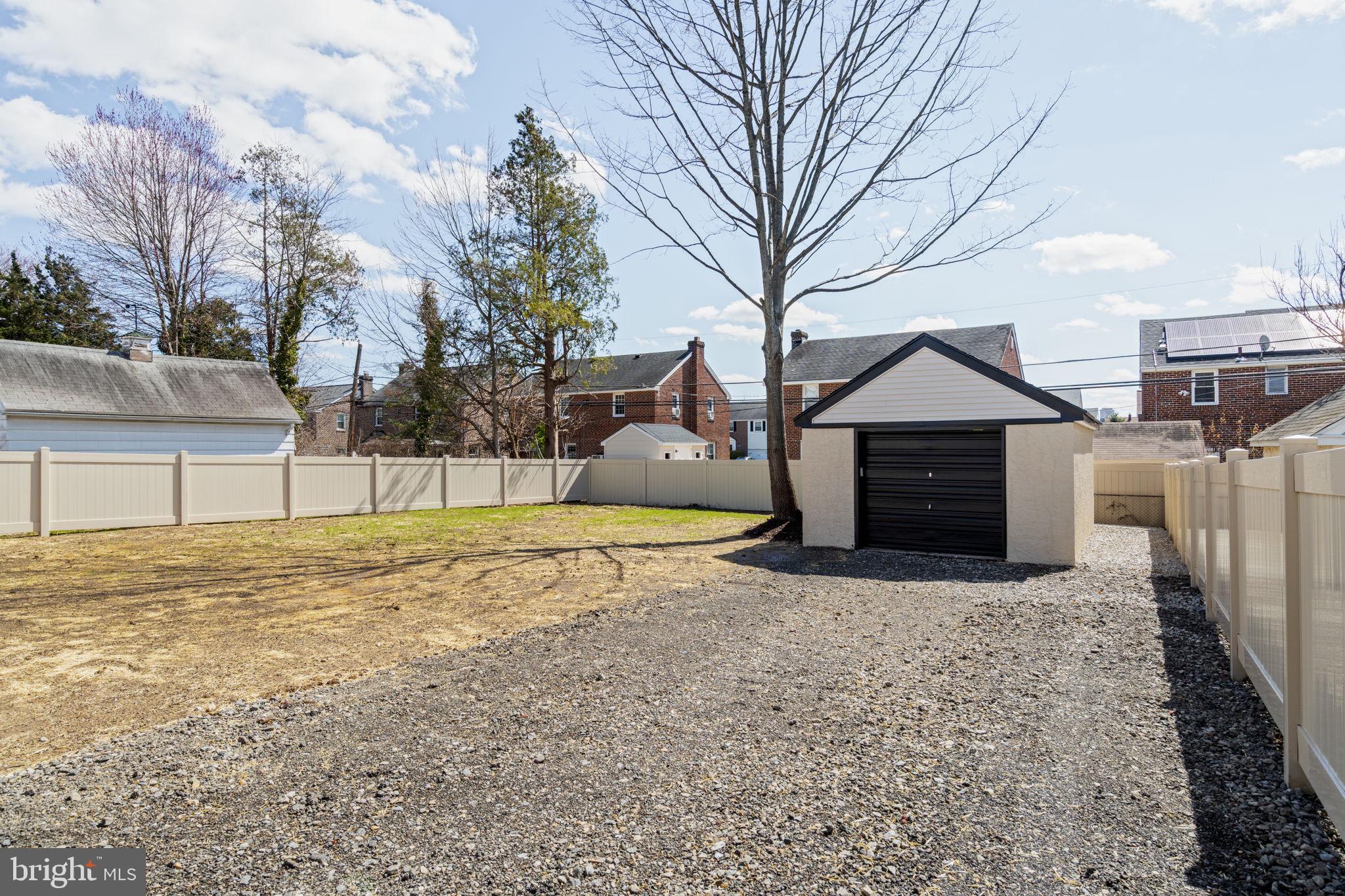 HAVERTOWN - Residential