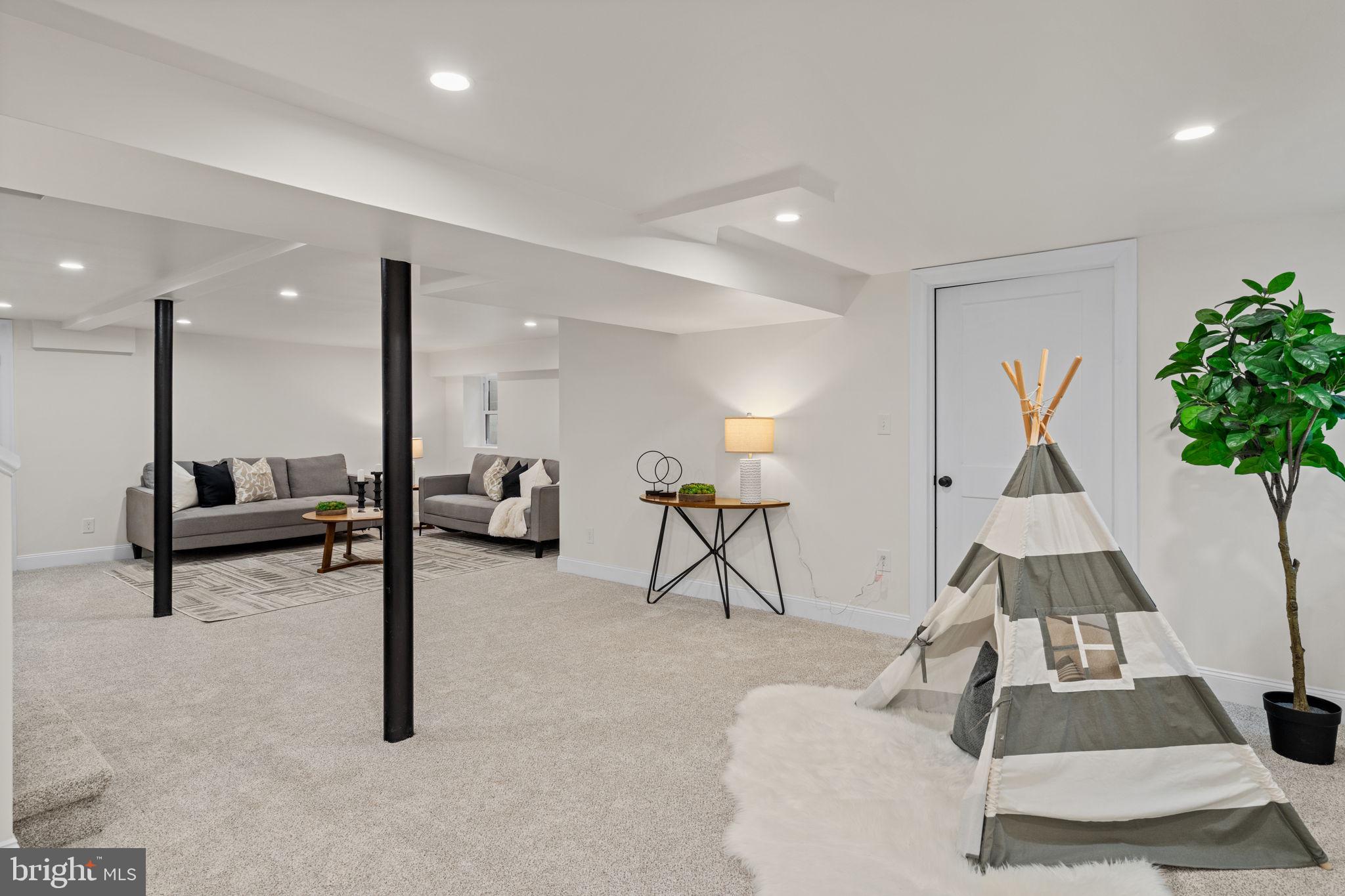 HAVERTOWN - Residential