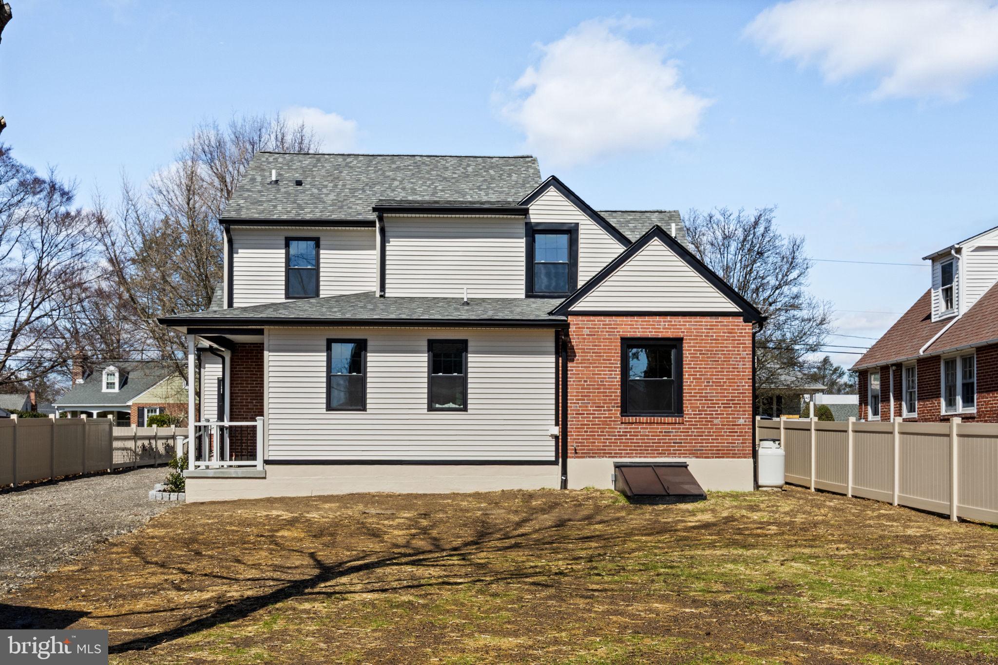 HAVERTOWN - Residential