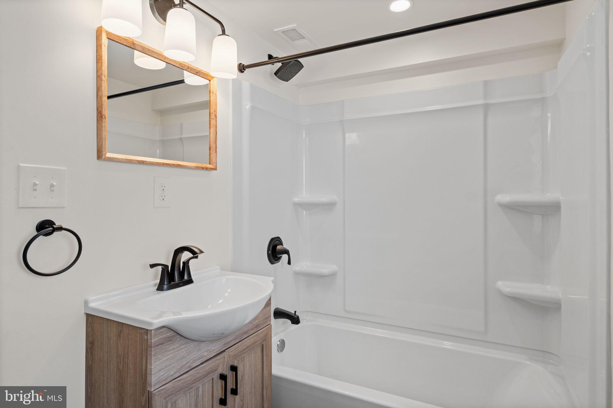 HAVERTOWN - Residential