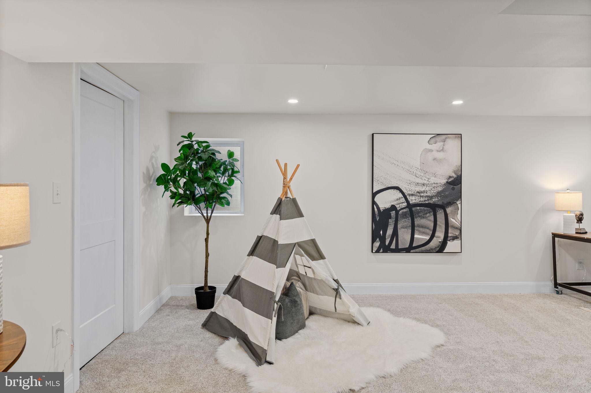 HAVERTOWN - Residential