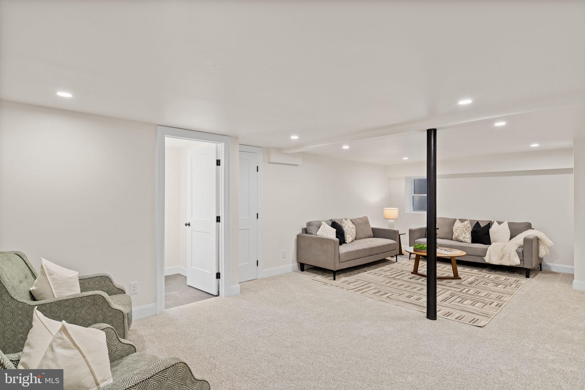 HAVERTOWN - Residential