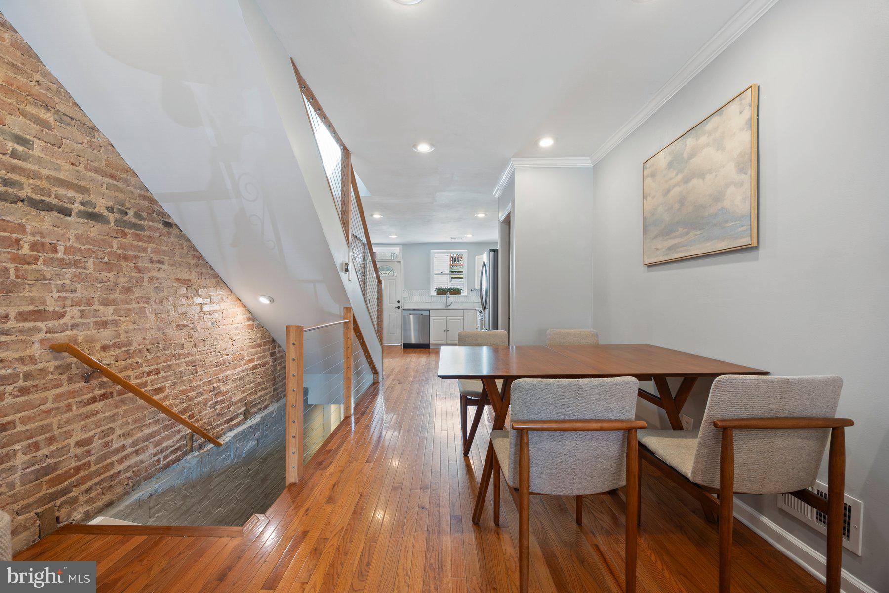 LOCUST POINT - Residential