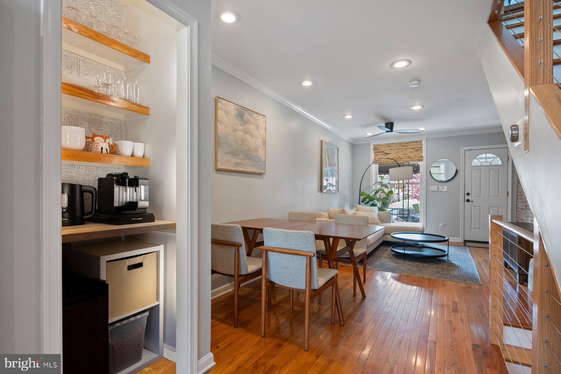 LOCUST POINT - Residential