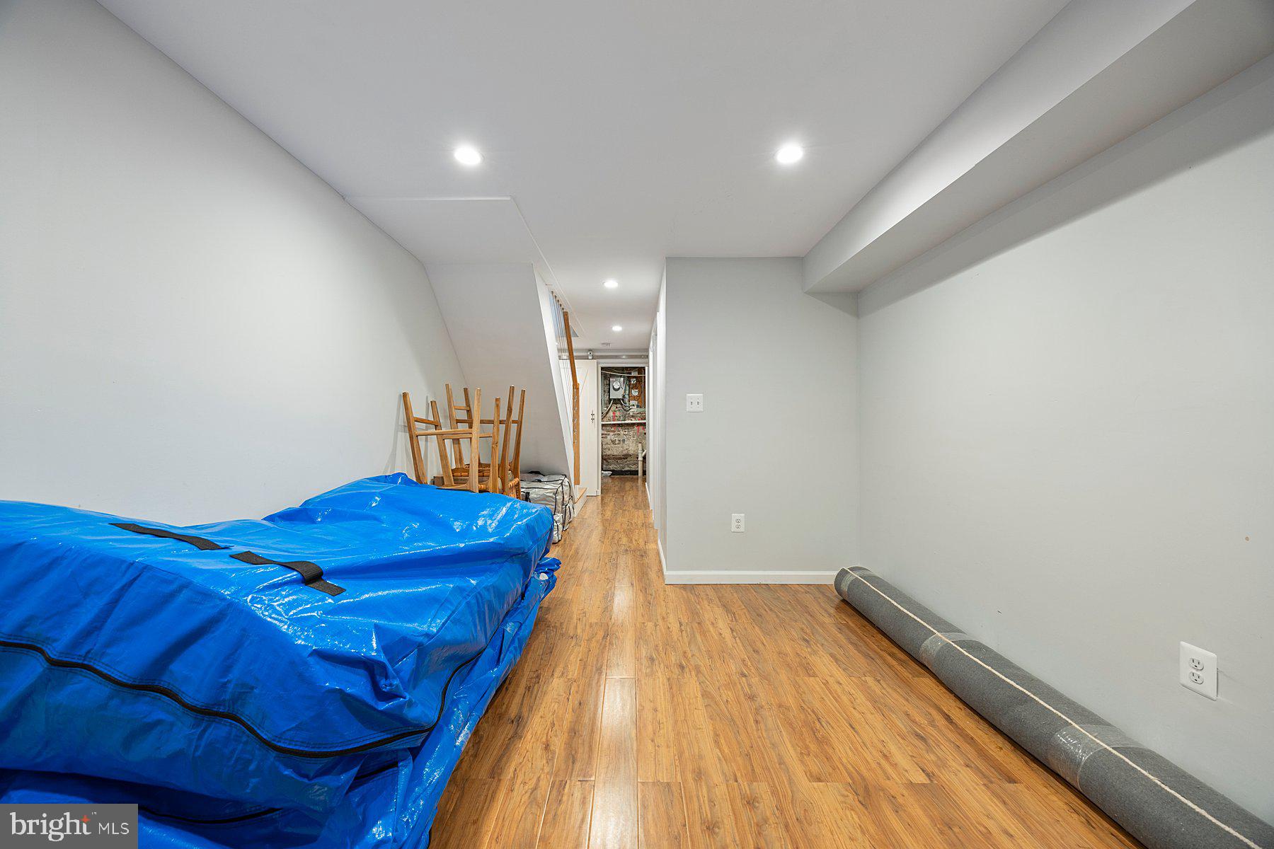 LOCUST POINT - Residential