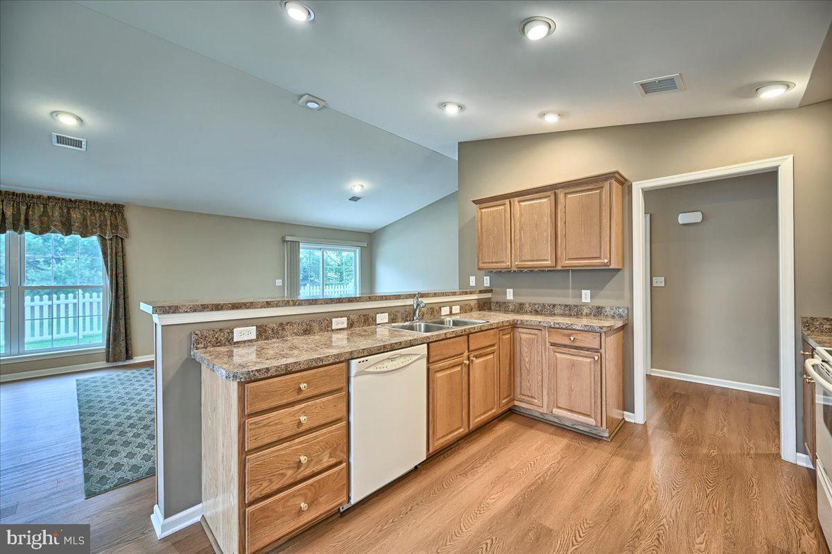 SUMMERFIELD - Residential