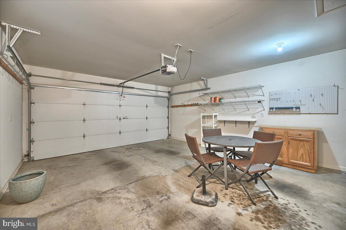 SUMMERFIELD - Residential