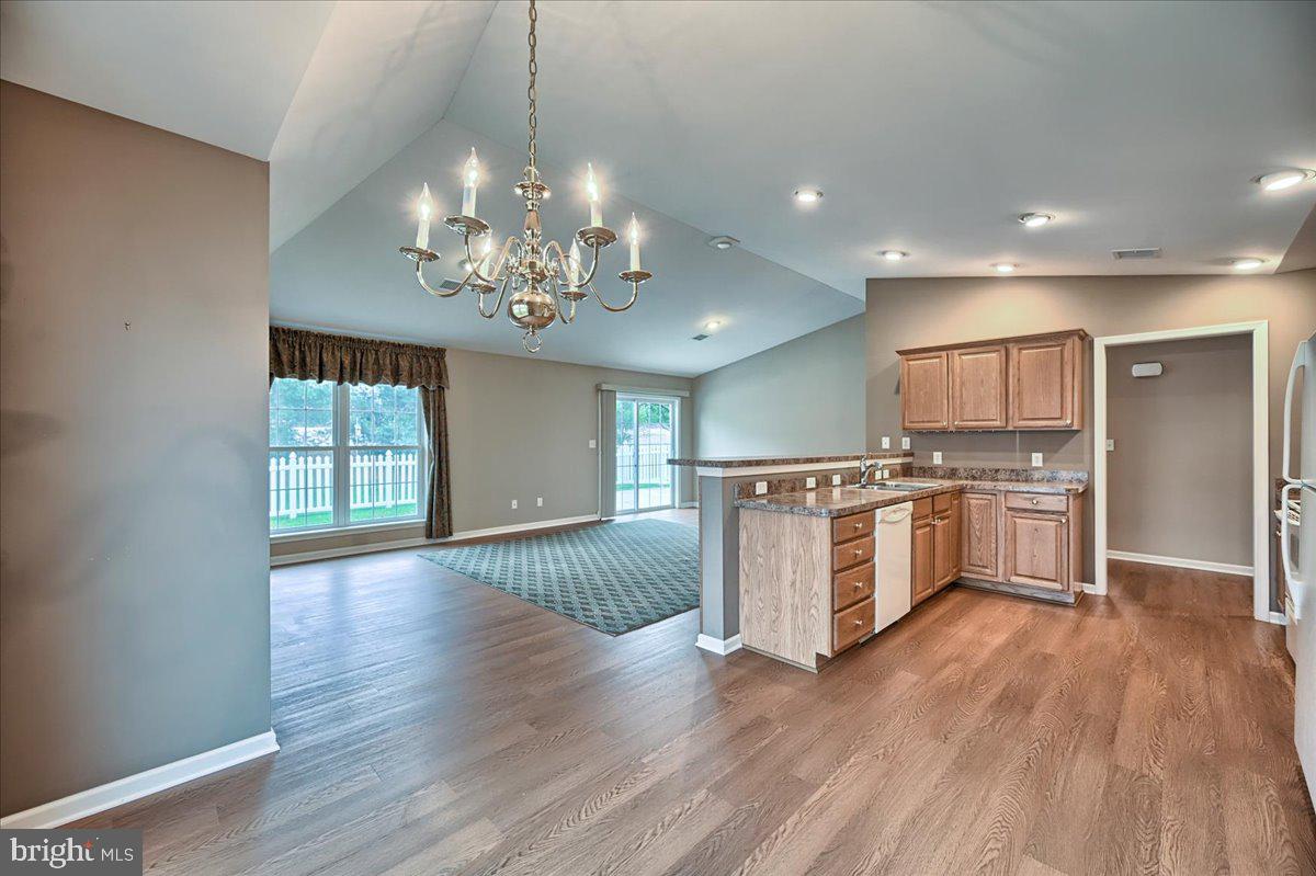 SUMMERFIELD - Residential