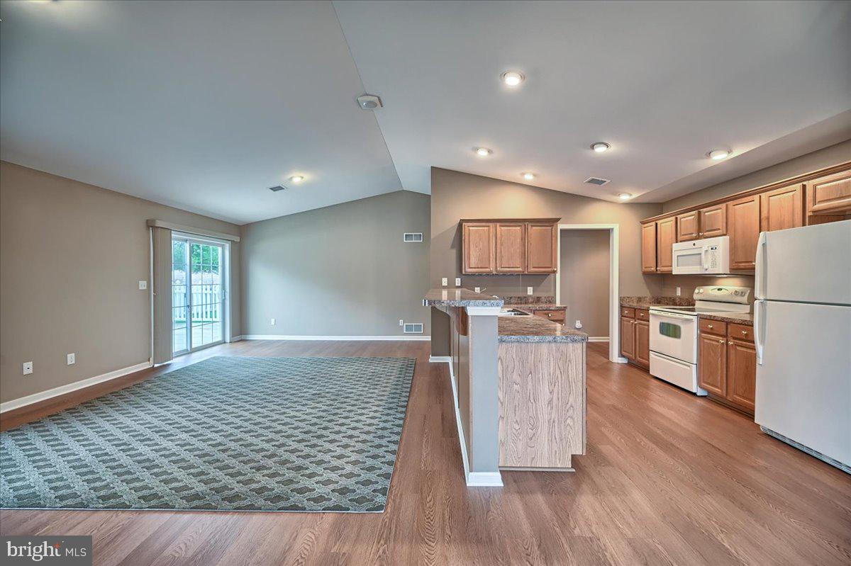 SUMMERFIELD - Residential