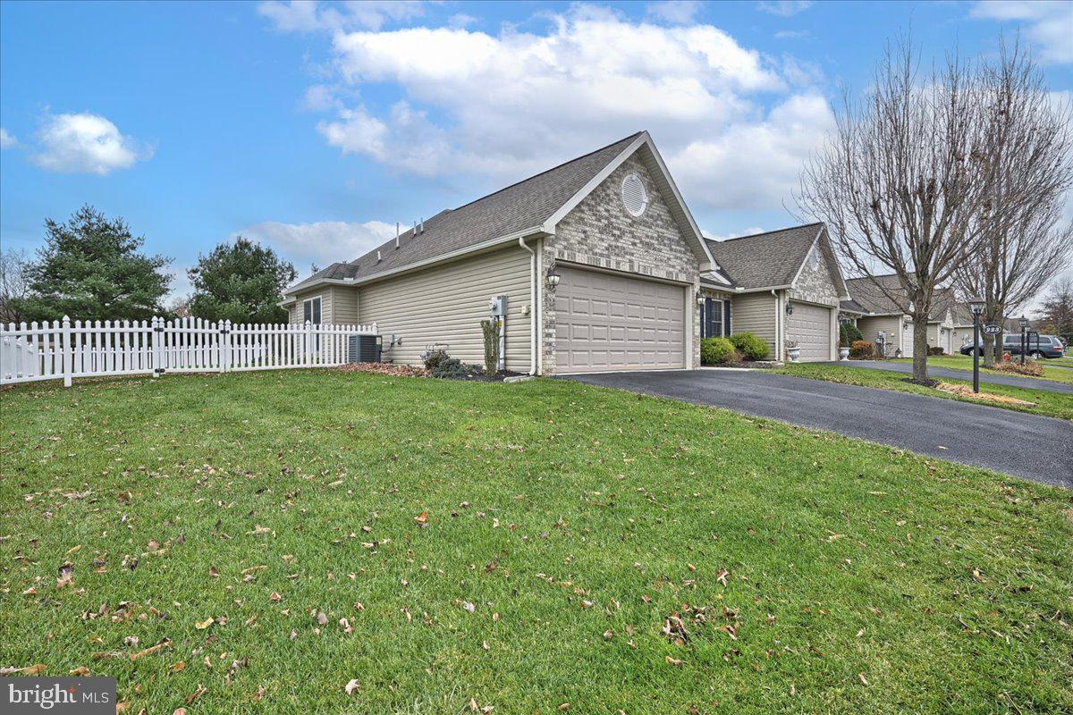 SUMMERFIELD - Residential