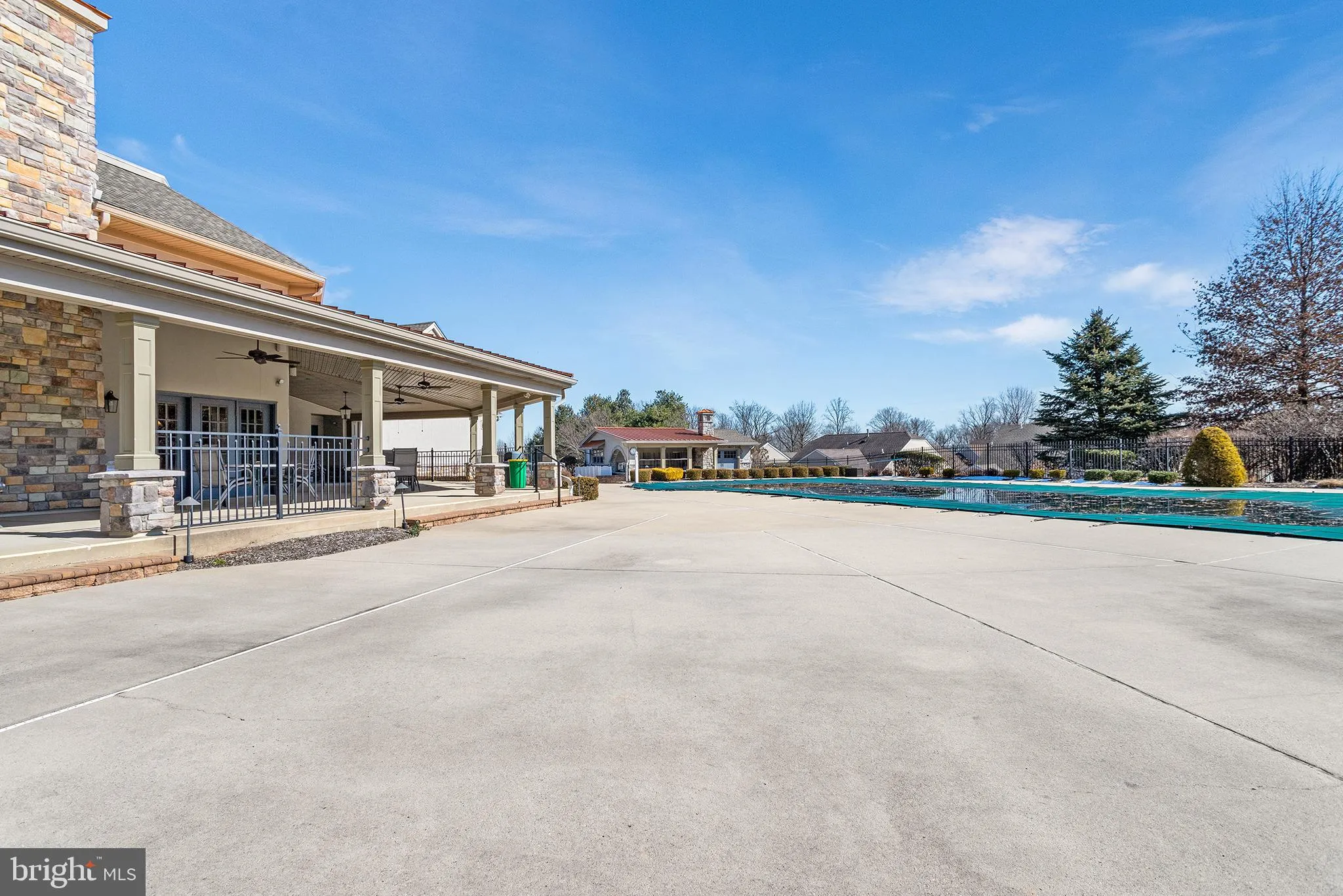 Garnet Valley, Pennsylvania 19060, United States, 2 Bedrooms Bedrooms, ,2 BathroomsBathrooms,Residential,Contingent,203709