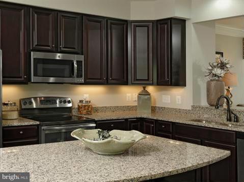 ADAMS CROSSING - Residential