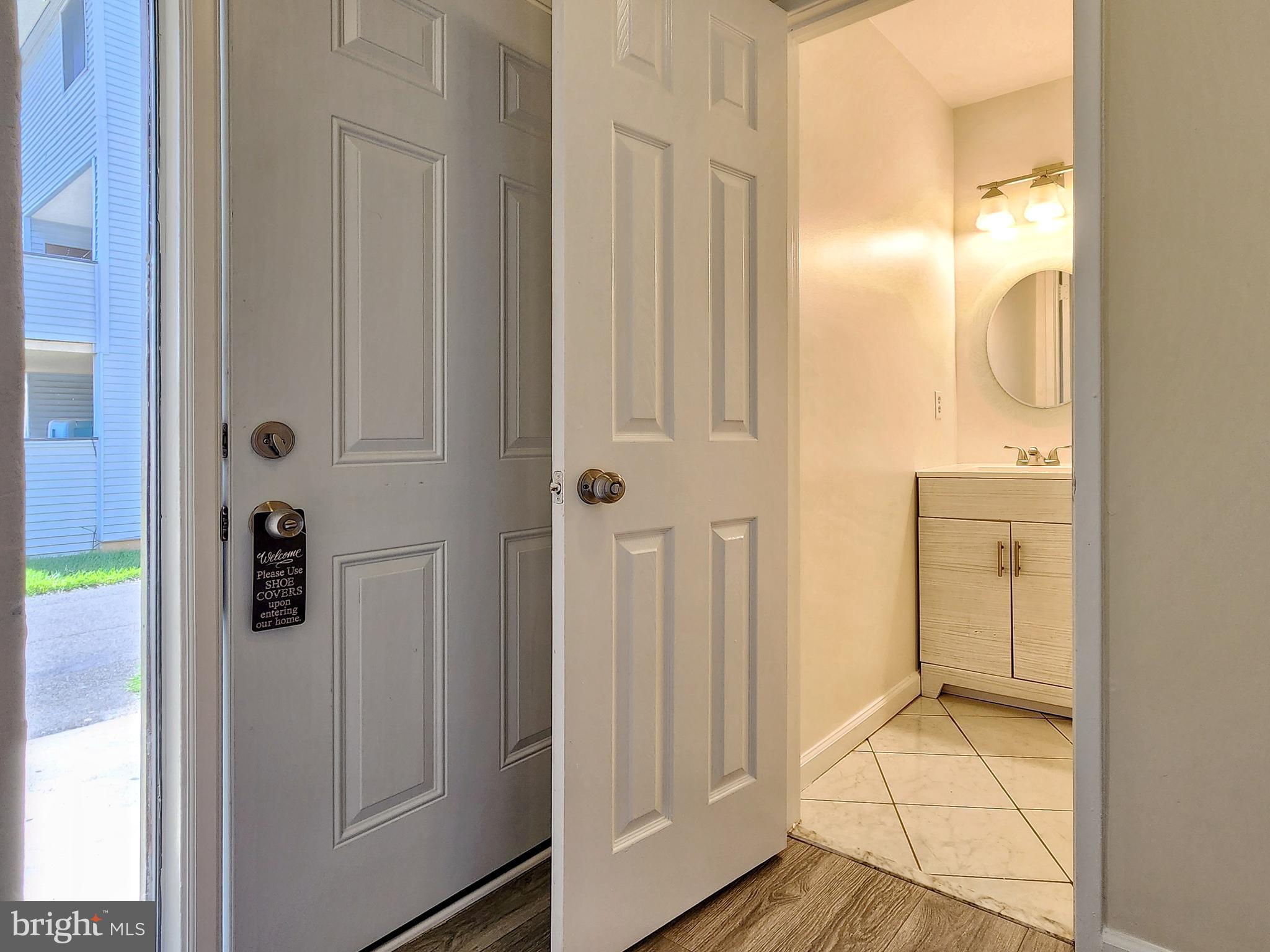8688 VILLAGE SQUARE