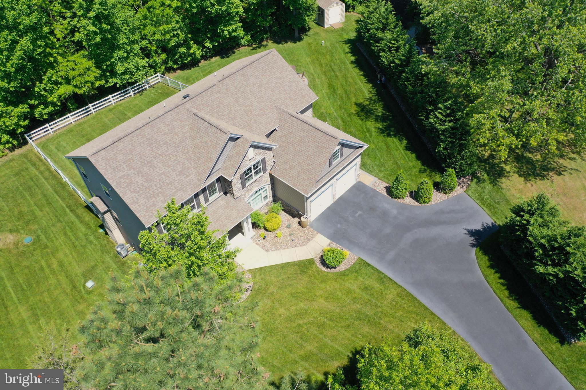 SIMMONS RIDGE - Residential