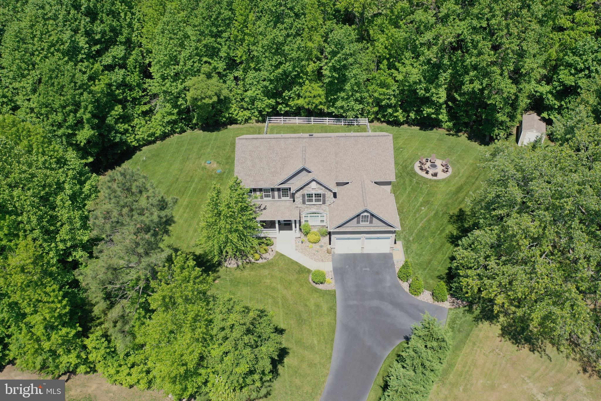 SIMMONS RIDGE - Residential